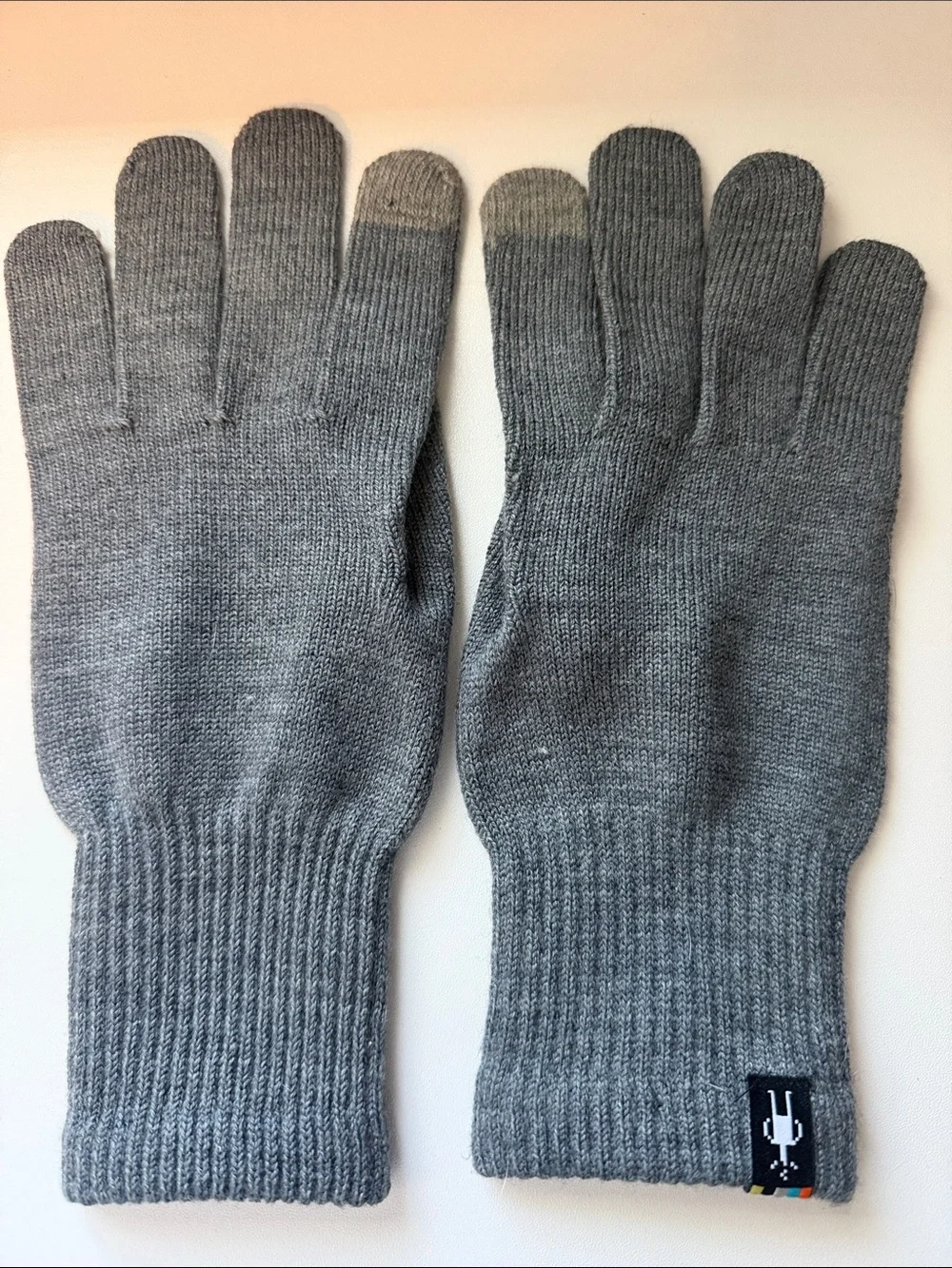 Gray Knit Touchscreen Gloves